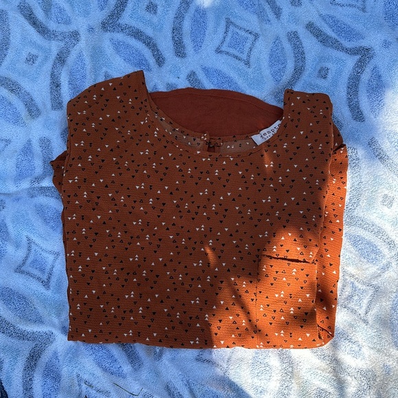 Tempted Los Angeles Triangle Design Rust Orange Blouse Solid Back Keyhole M - Picture 16 of 16